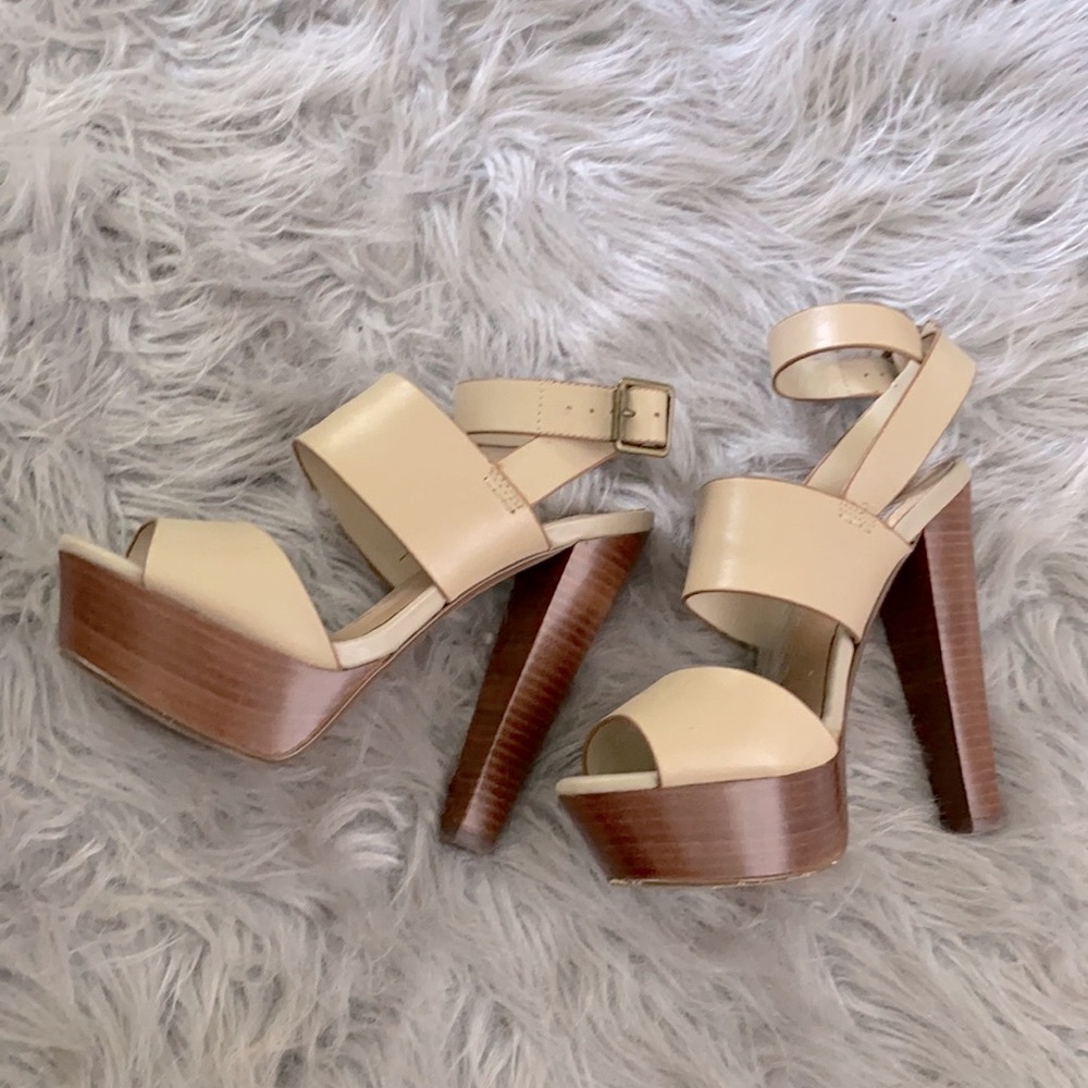 FINAL PRICE Steve Madden 5 1/2” Heels